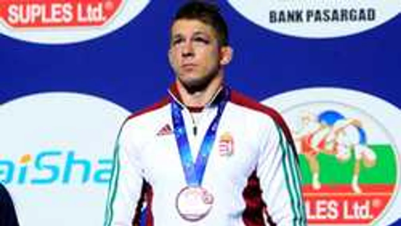 Elragadó fotó, gyermekeikkel ünnepeltek a vb-hősök