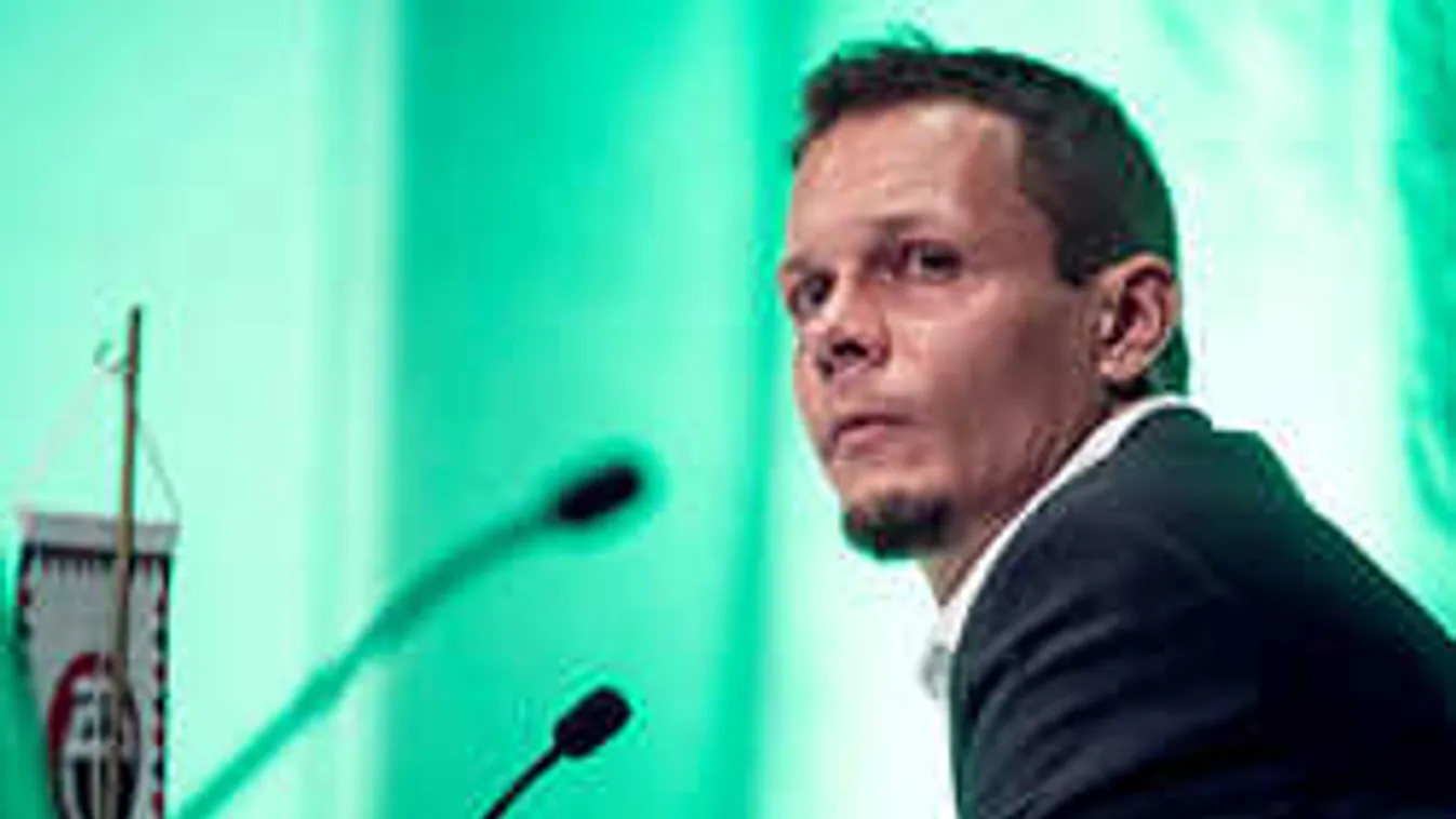 Így osztották Simicska zacskós pénzét a Jobbikban