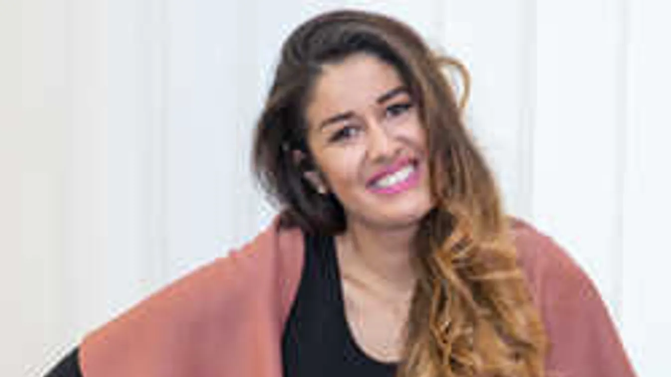 Elárulta, ezt csinálja az éneklés mellett Singh Viki