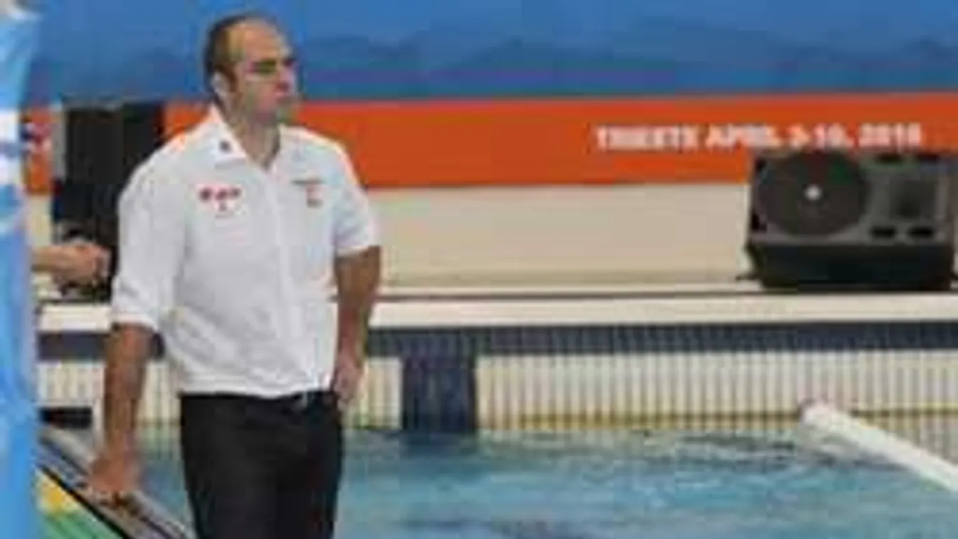 Benedek Tibor új szerepben, ilyet még sosem tett a sztár