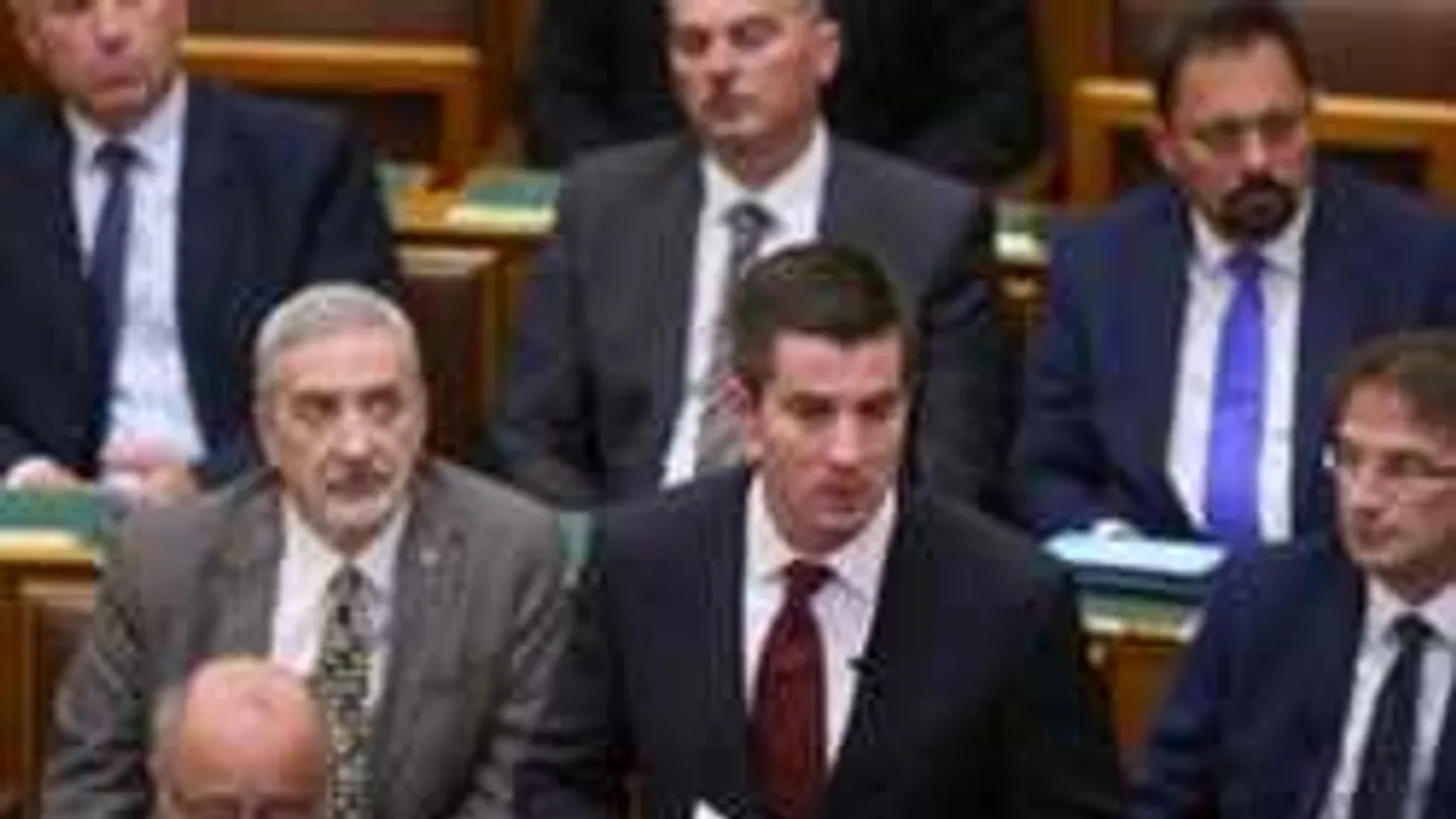 Soros nyomást gyakorol az útjában lévő országokra