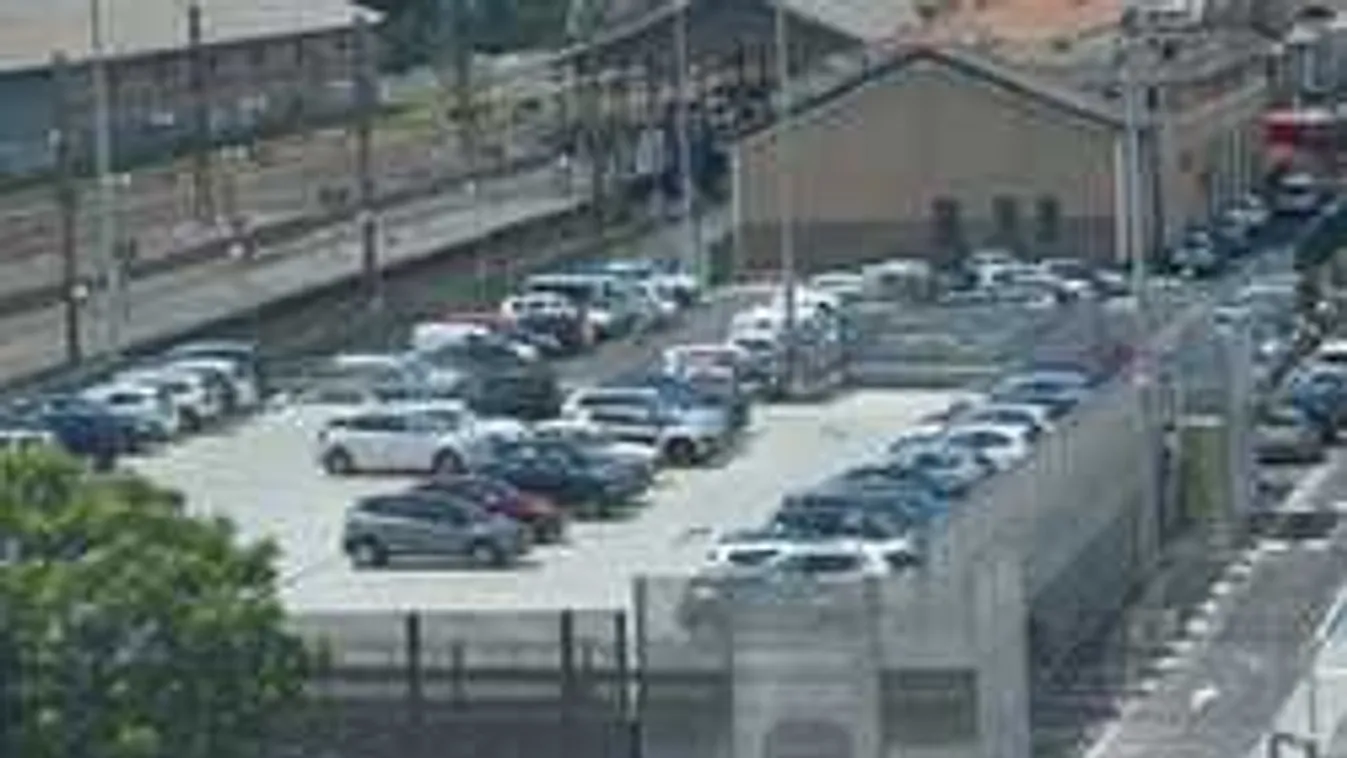 Dupla nemi erőszak a francia éjszakában, egy vasútállomáson