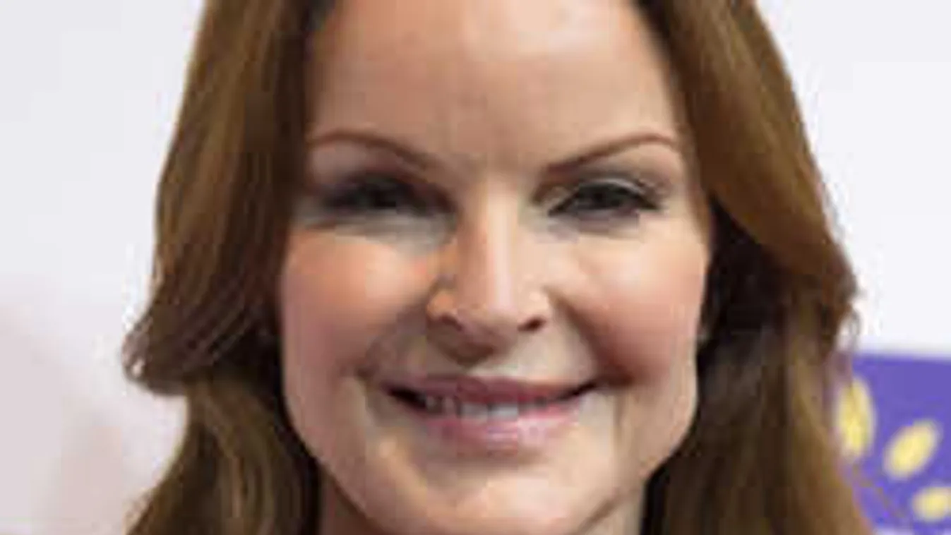 Örömhírt közölt a Született feleség, kigyógyult a szörnyű kórból?