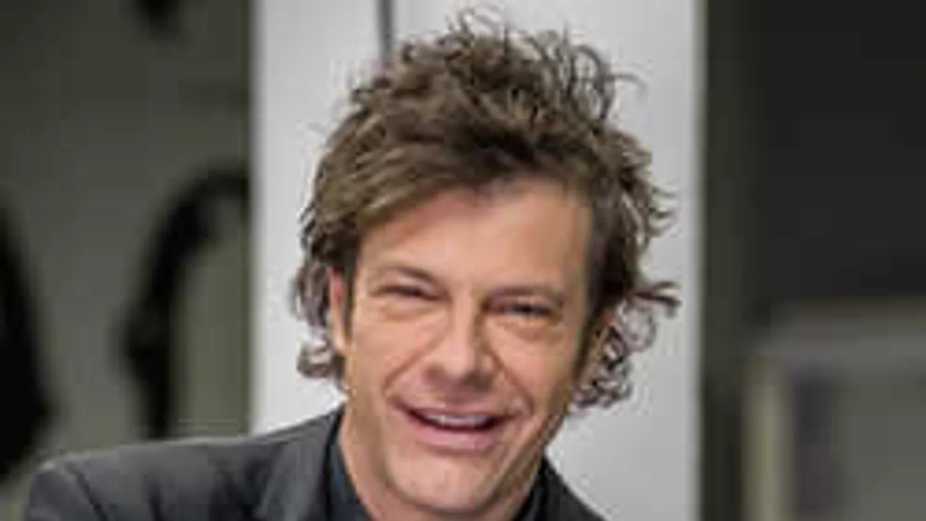 Ez ám a meglepetés, ezt akarja jóval negyven fölött Tilla!