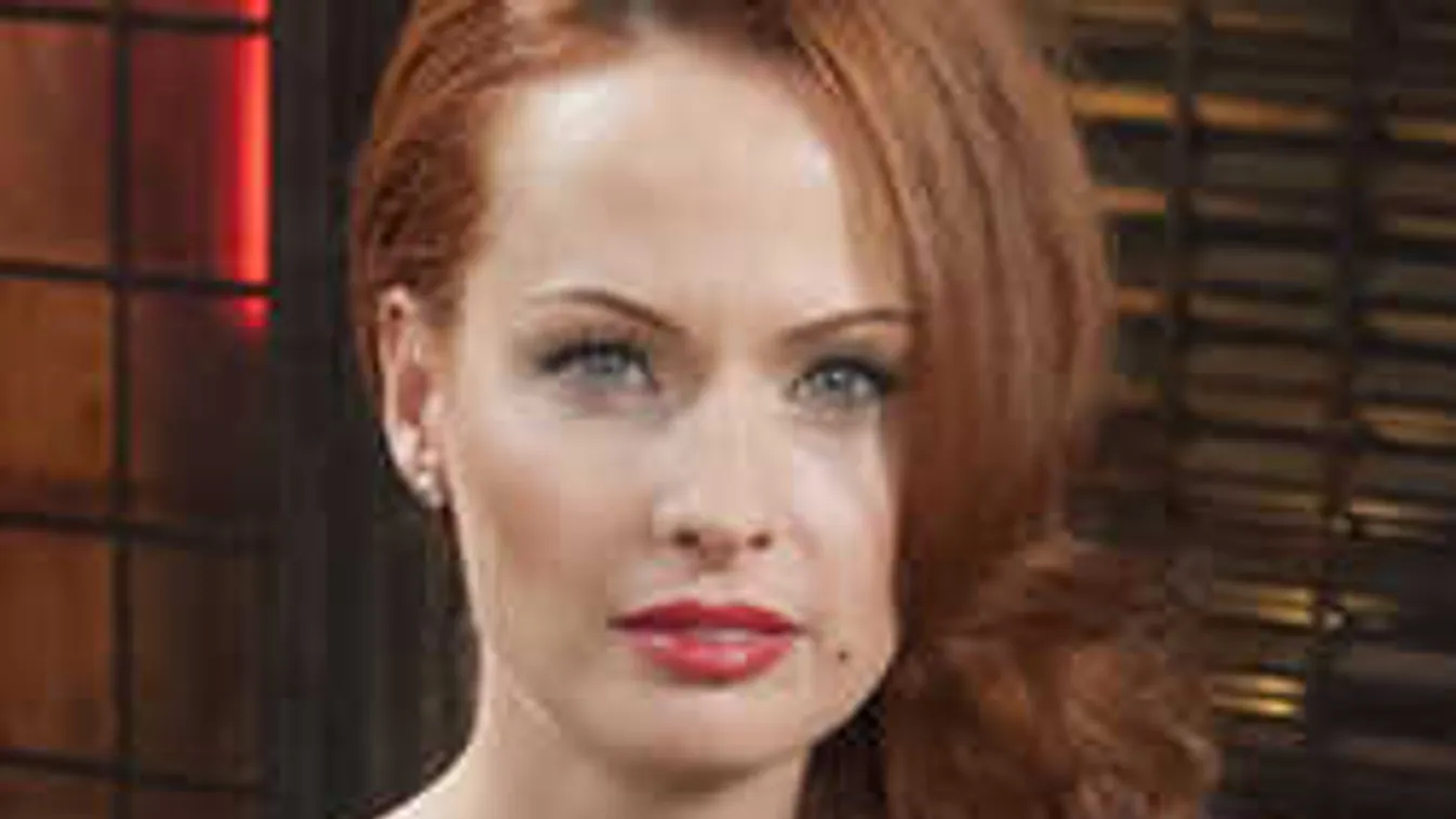 Pillanatok alatt szabadult meg a ruhájától Dobó Kata