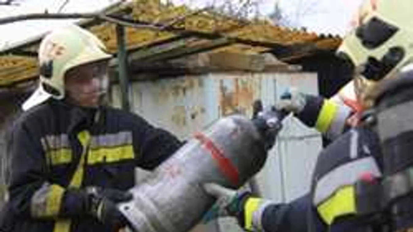 Robbanásveszély miatt keltették fel a lakókat a magyar fürdővárosban