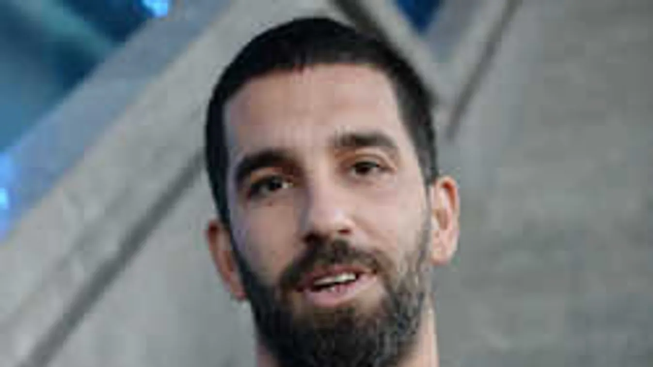 Bekattant a Barcelona sztárja: pisztollyal a kezében ment kórházba