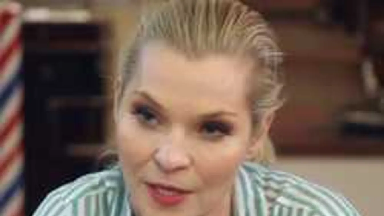 Óriási örömhír, házassági válsága után babát vár a magyar műsorvezető!