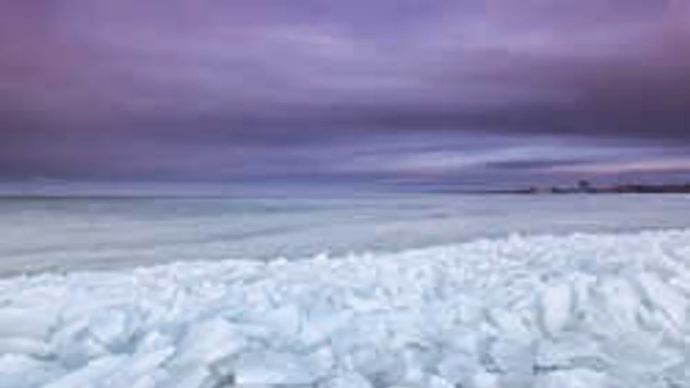 Tombol a tél, térdig érő hó várja a Vidit