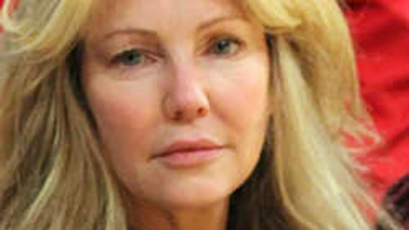 Riasztották a mentőt, nagy a baj az 57 éves színésznővel