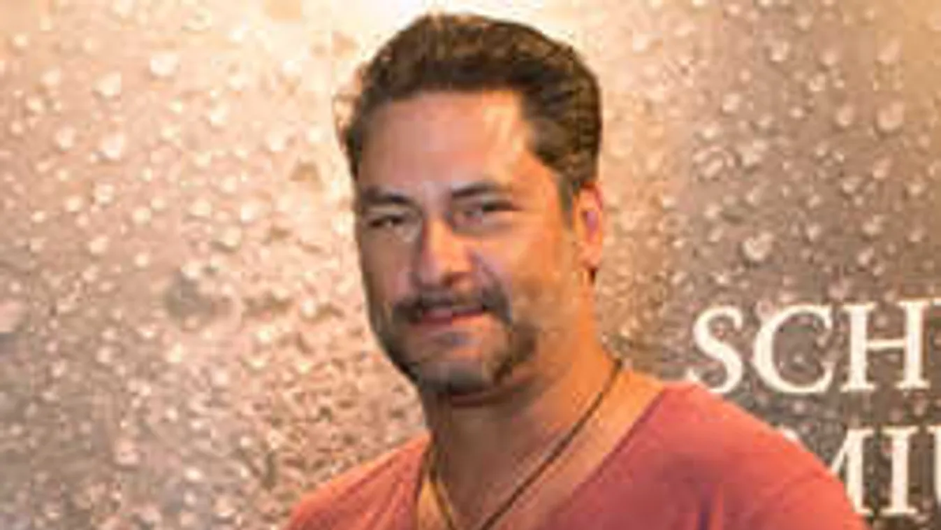 Döbbenetes fotó került elő a magyar sztárszínész múltjából