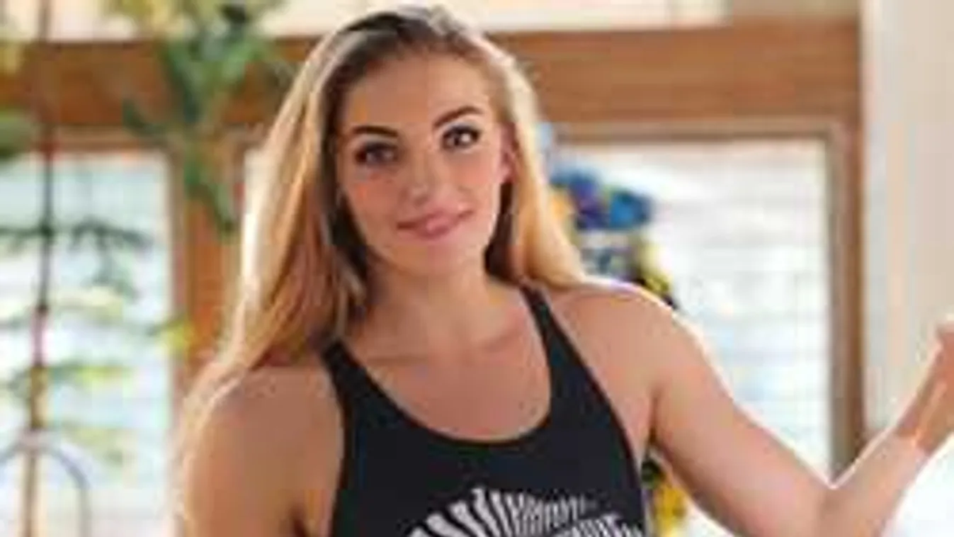 Leesik az állad: fürdőruhában pózol a dögös magyar sportolónő