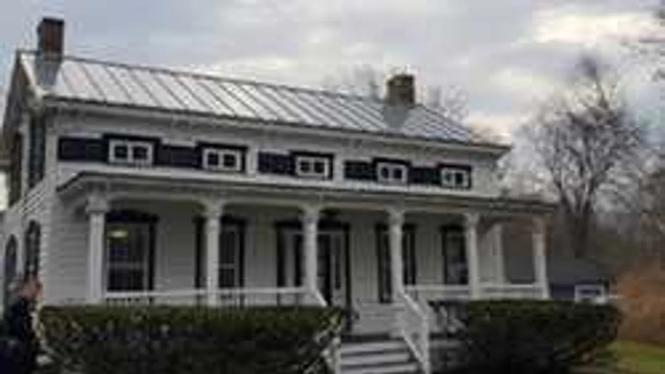 Lebukott a Soros-egyetem: Így próbálja a milliárdos átverni Magyarországot