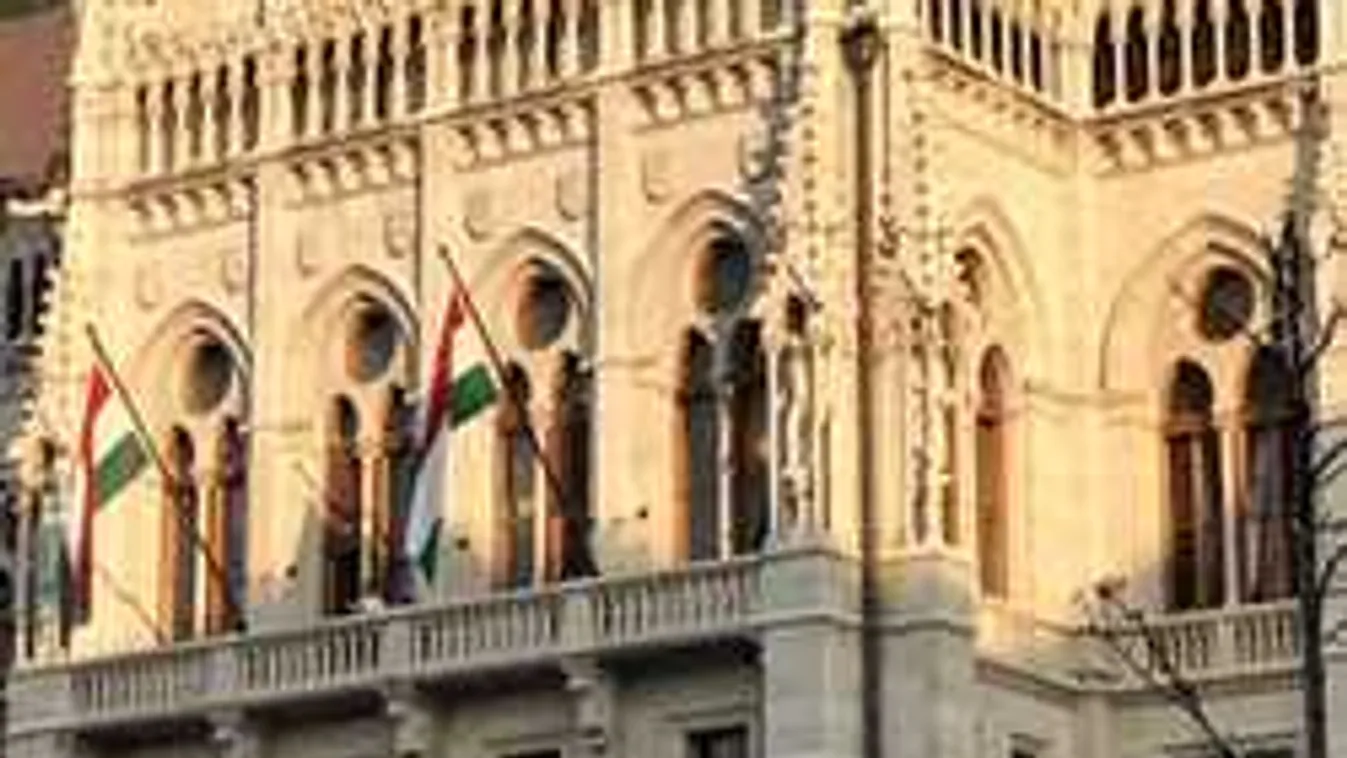 Orbán Viktort ma reggel 8 óra 2 perckor lekapta egy lesifotós