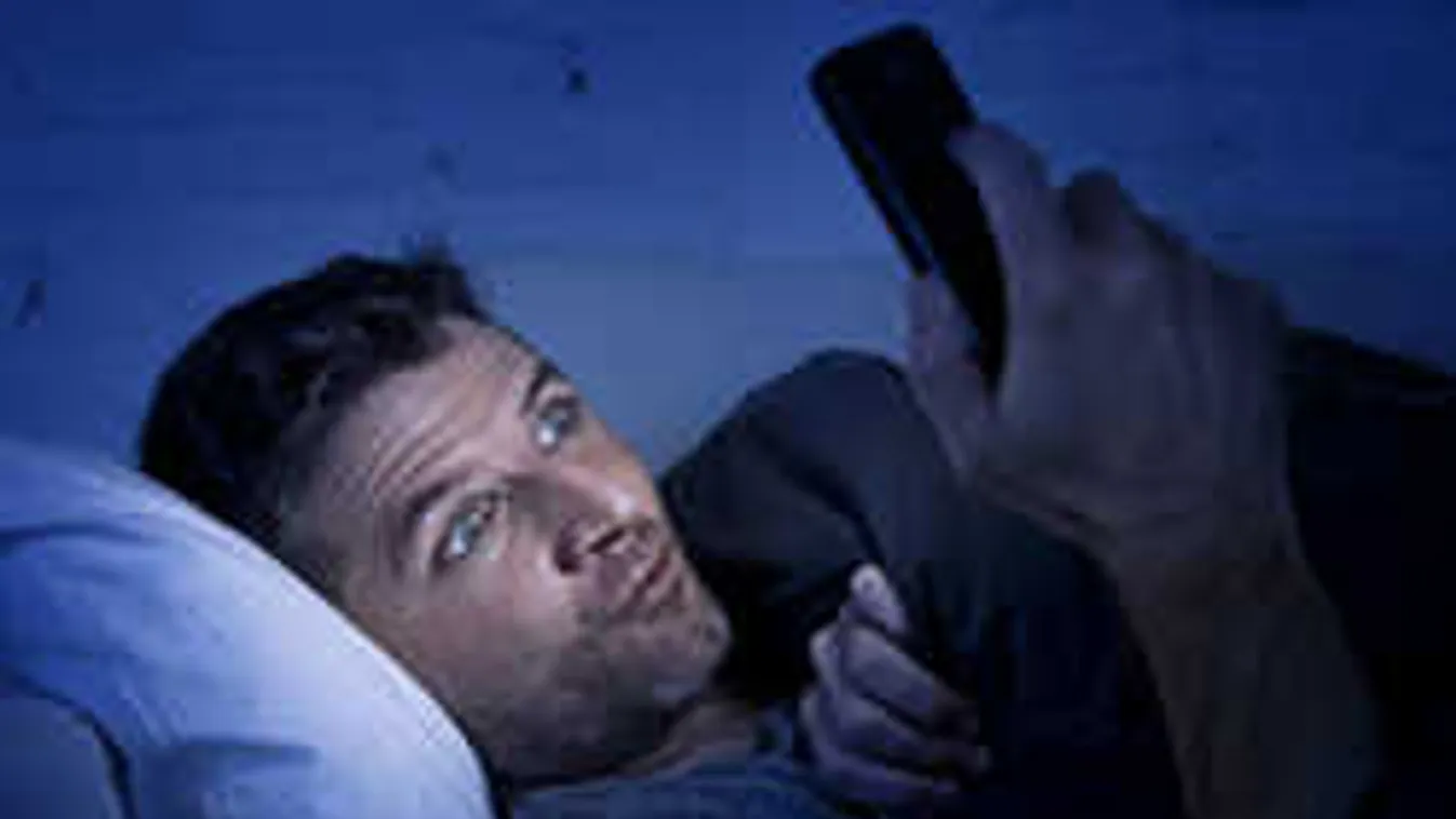 Védd a szemedet! Így károsítja az okostelefon a látásodat