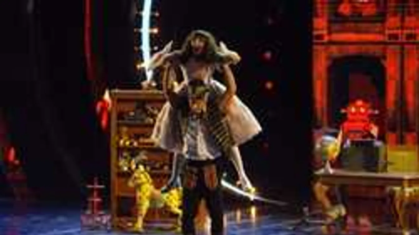 Komoly fájdalmak közepette állt kamerák elé a TV2 sztárja