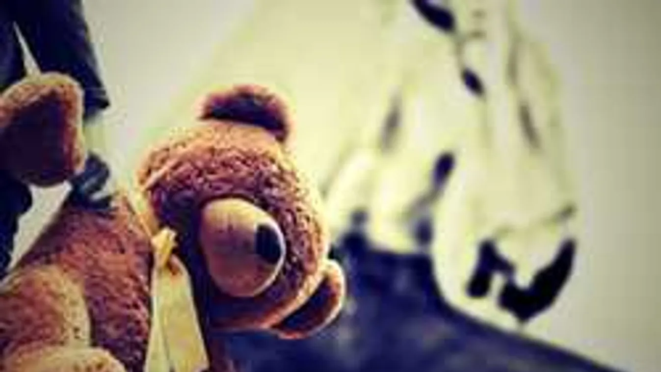 11 éves fiát kényszerítette arra az apa, hogy szexeljen a mostohaanyjával