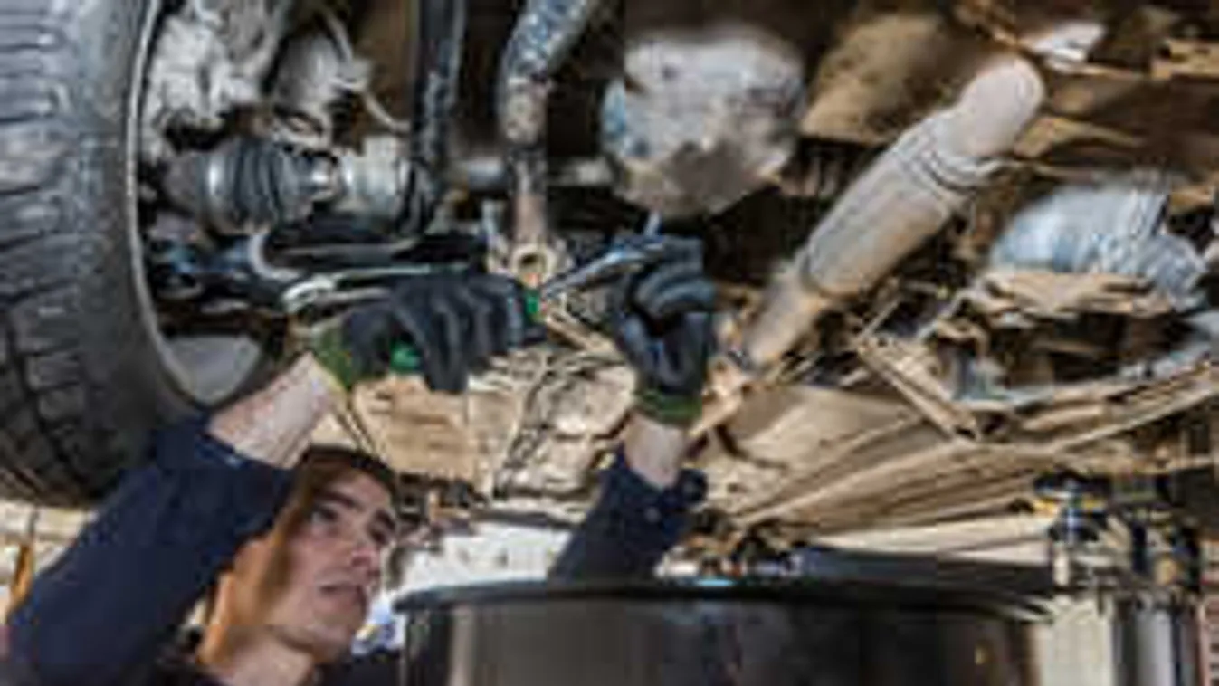 Önkiszolgáló szervizzel spórolnak a magyar autósok