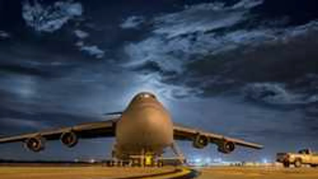 Döbbenet a repülőn: Ezt művelte a tangás nő a fedélzeten