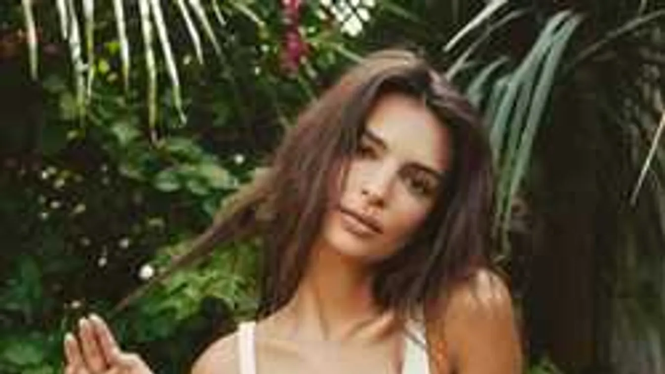 Brutális popsi, kamerába pucsított a világ legszexibb nője