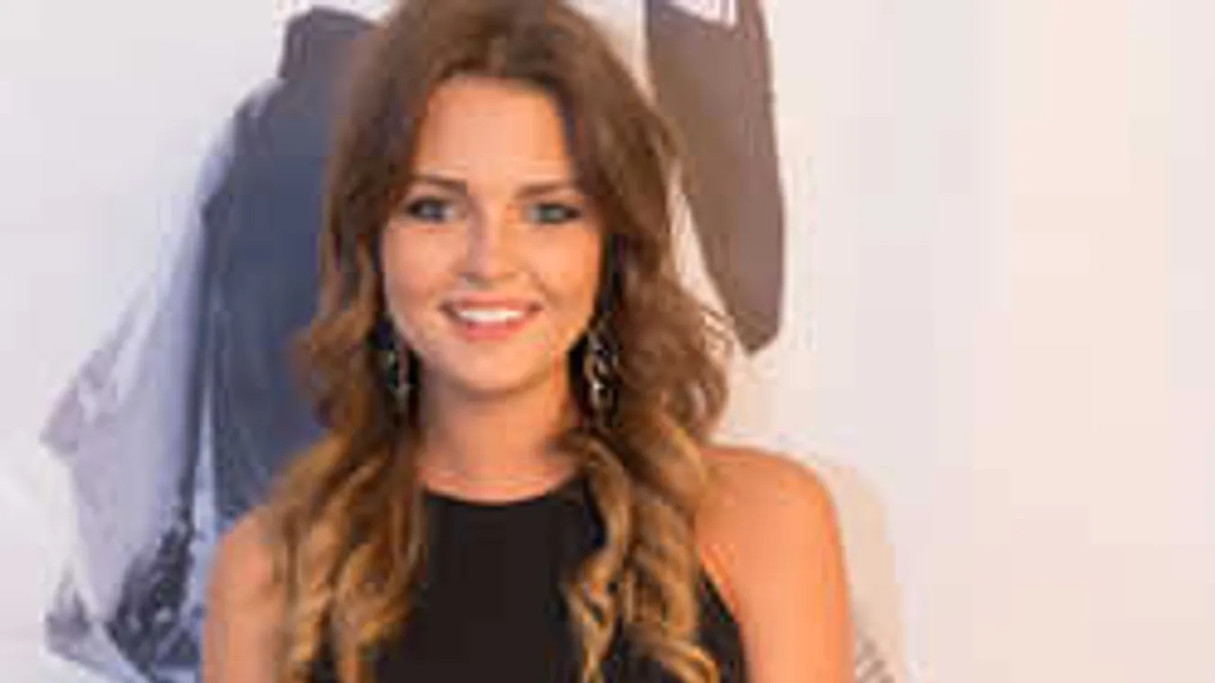 Sejtelmes fotó, különleges dologra készül Kárpáti Rebeka