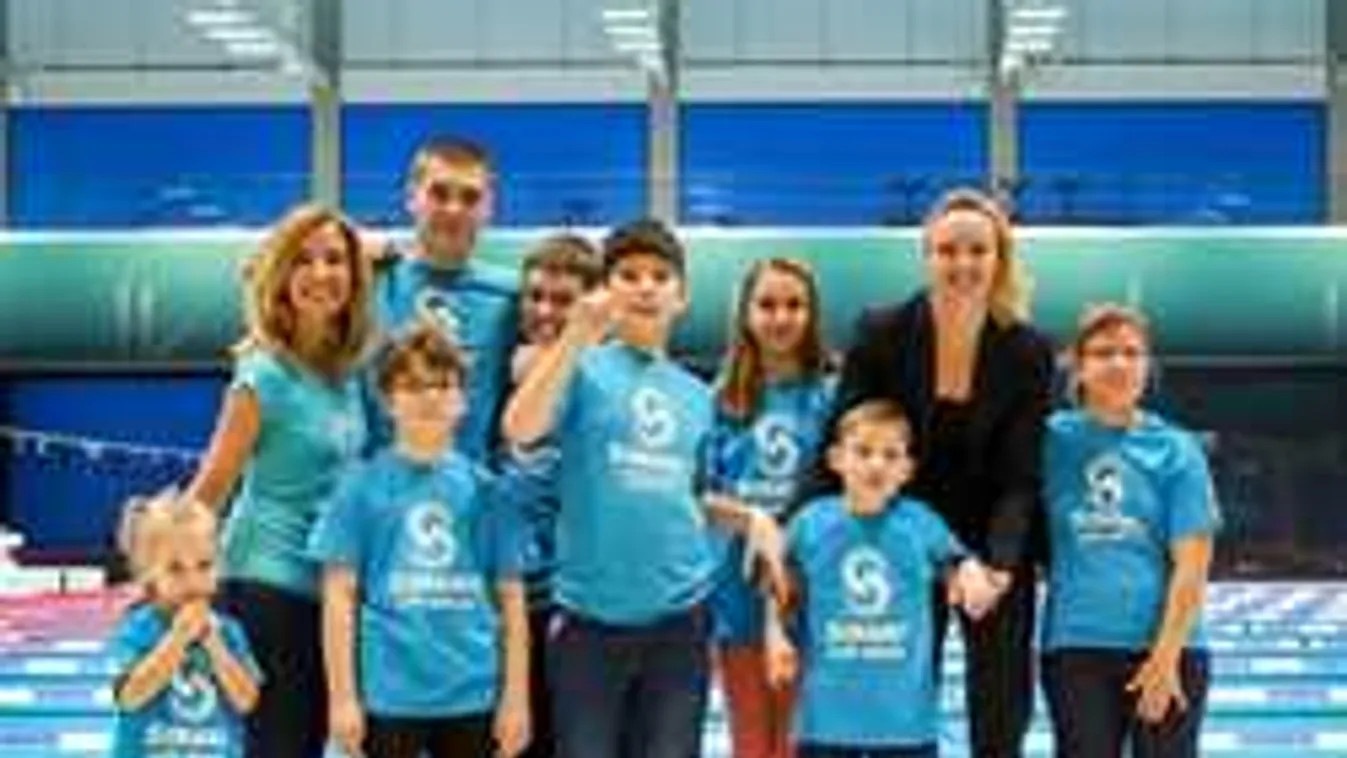 Hosszú Katinka fogyatékkal élő gyermekeknek nyújt segítséget