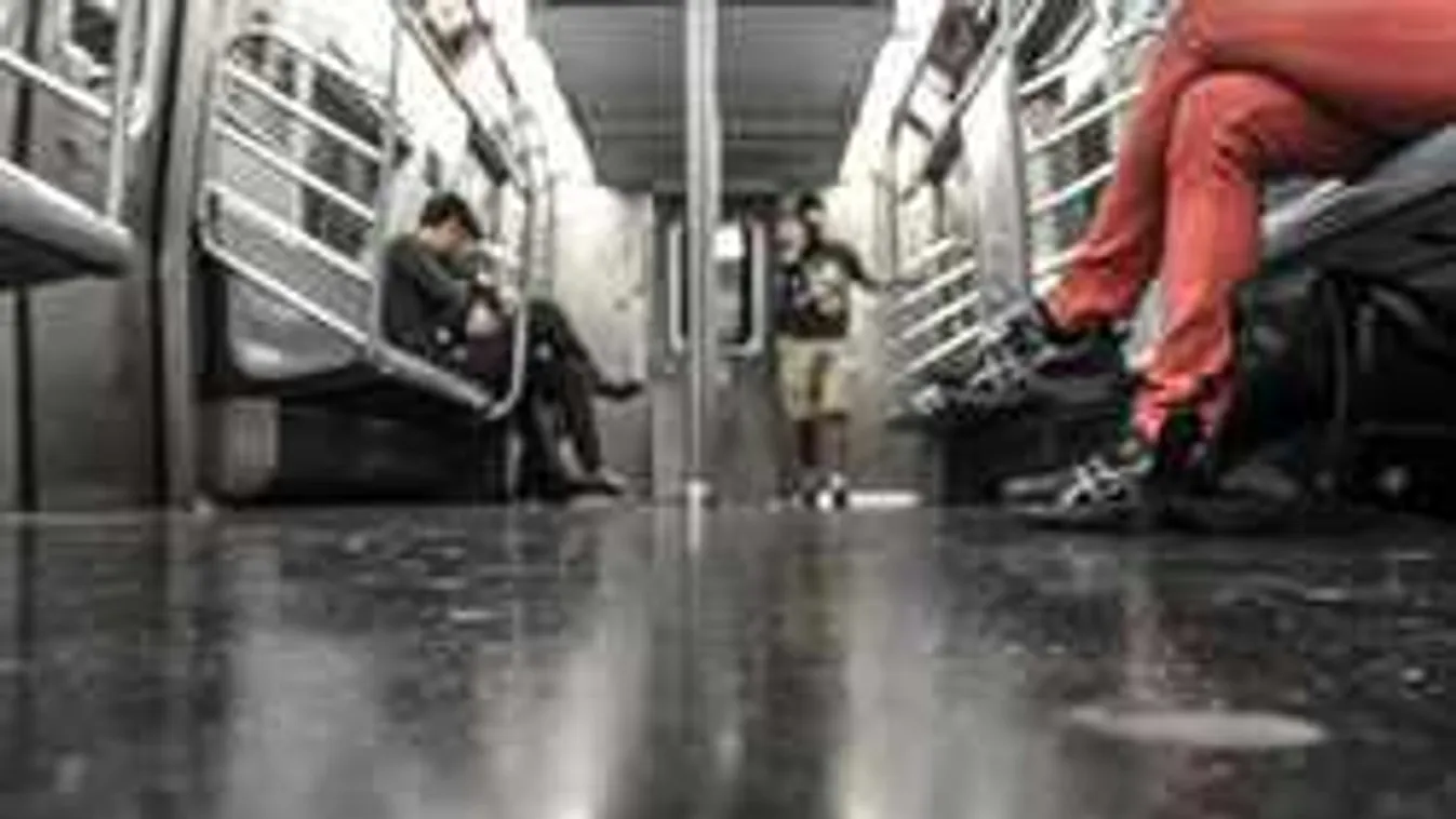 Hihetetlen, de emiatt az apróság miatt dühödött be a metrós támadó