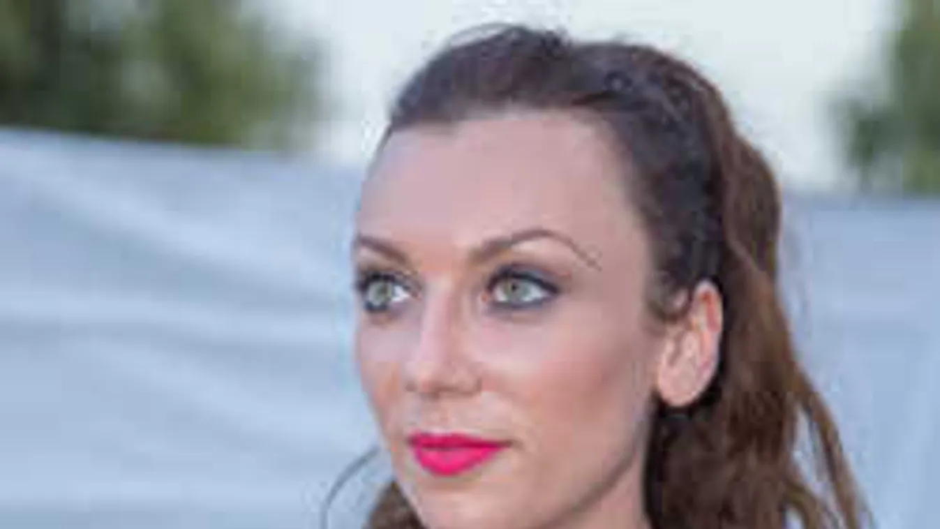 Micsoda átváltozás, Rúzsa Magdi videójától leesik az állad