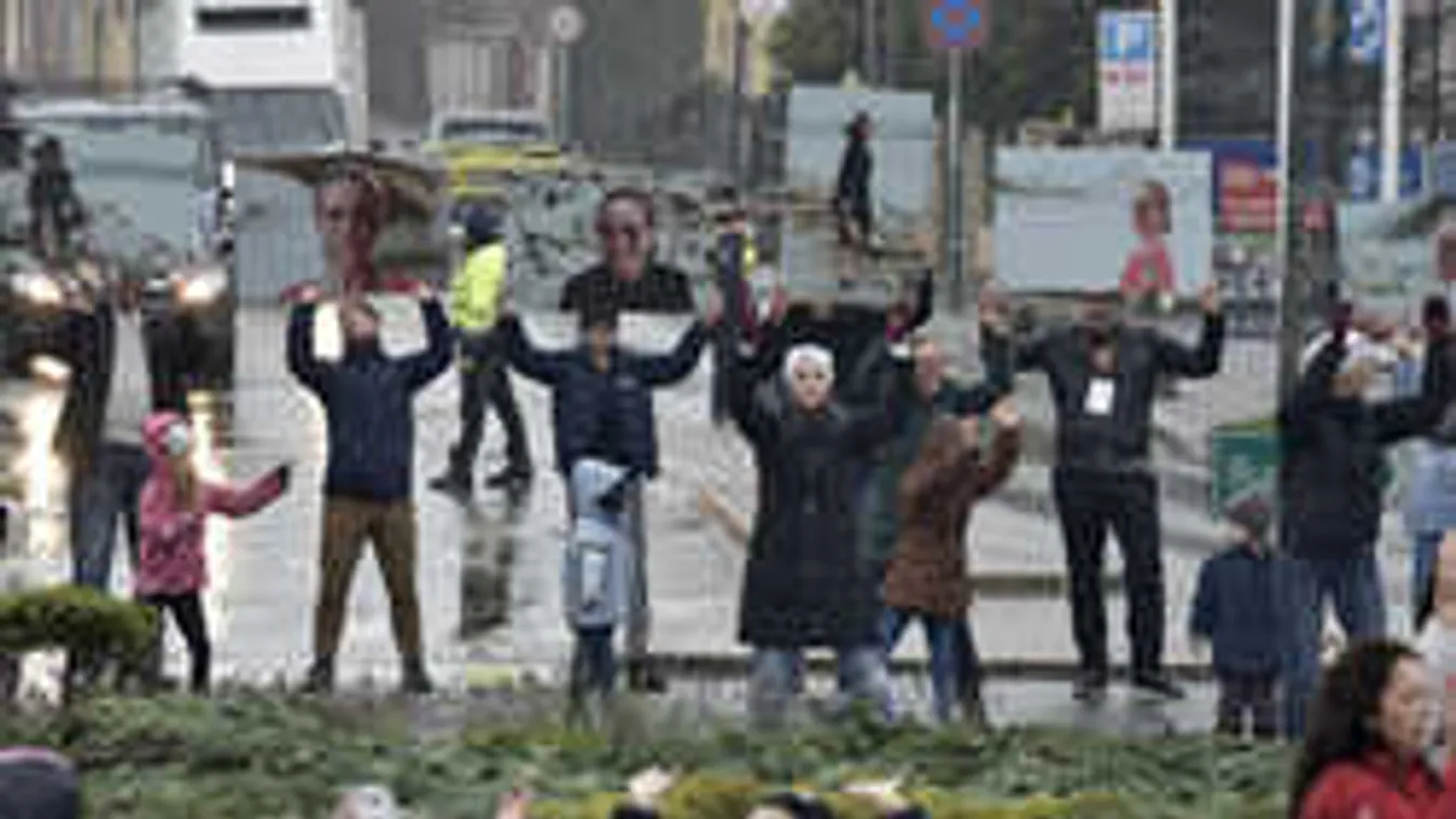 Így kampányol a megvert futónő - videó