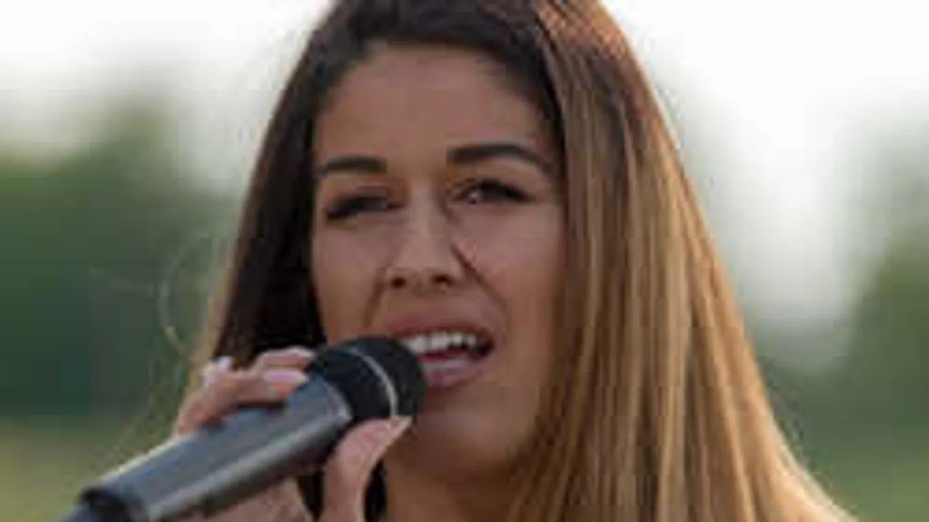 Durván átalakult a magyar énekesnő: Pont, mint egy világsztár