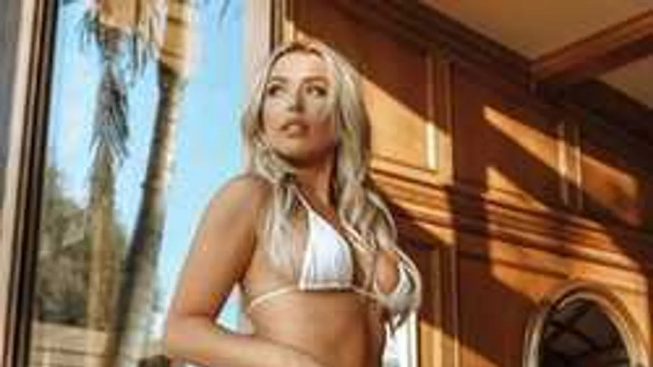 Nudista strandon fotózták le a gyönyörű modellt!