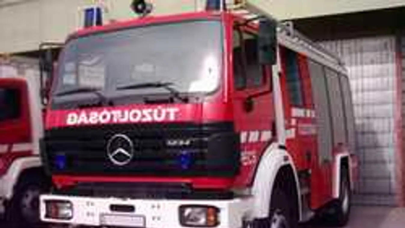 A téli szünetben kapott lángra az iskola karácsonyfája