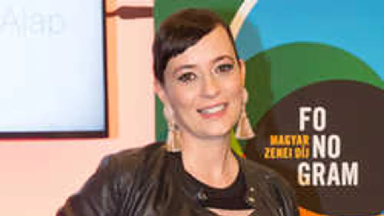 Szívet melengető fotót osztott meg kisbabájáról Farkasházi Réka