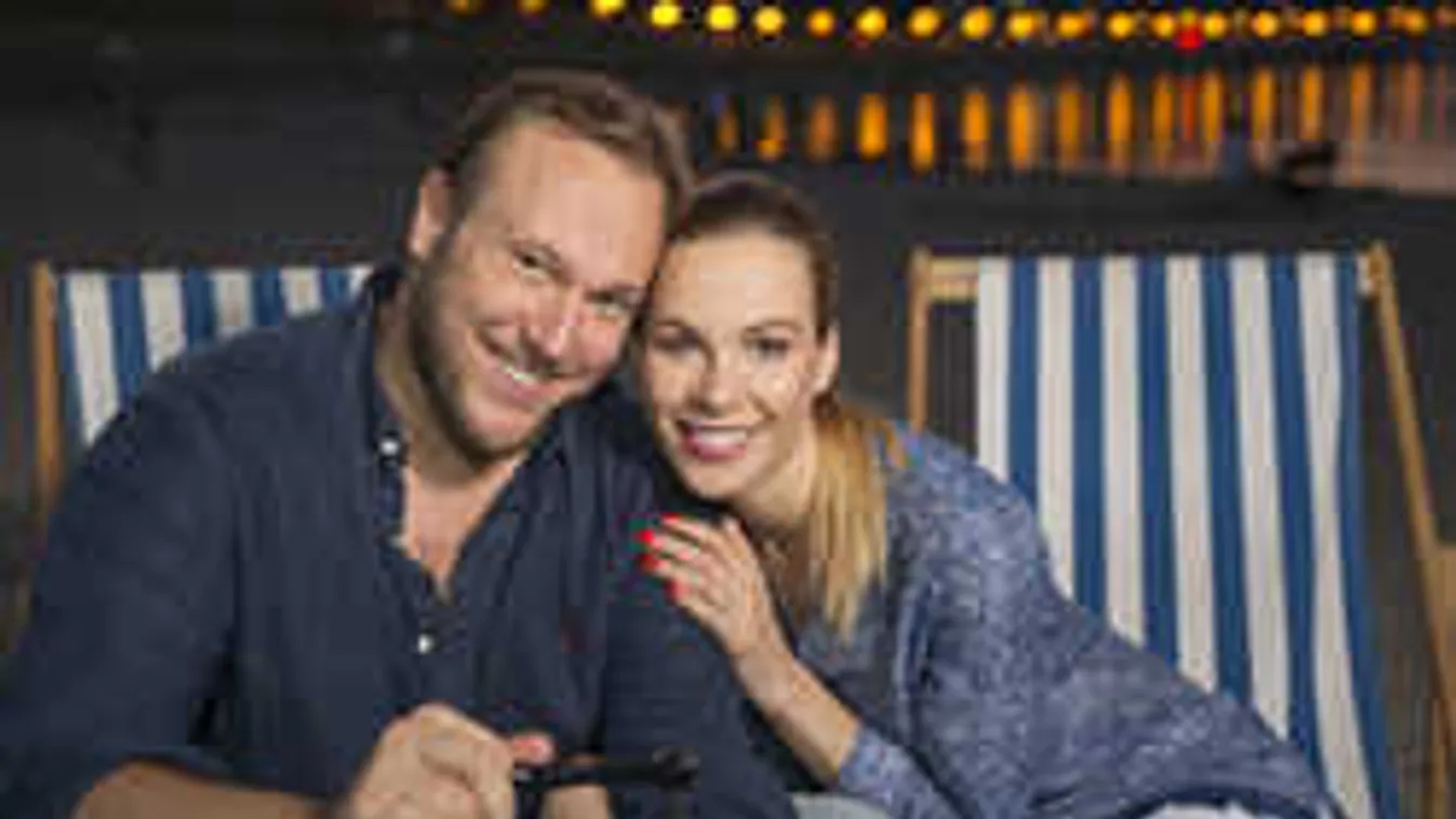 Szerelmes fotó, így romantikázott a magyar sztárpár