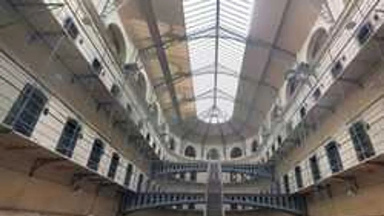 112 évre ítélték a férfit, mert teherbe ejtette a saját lányait