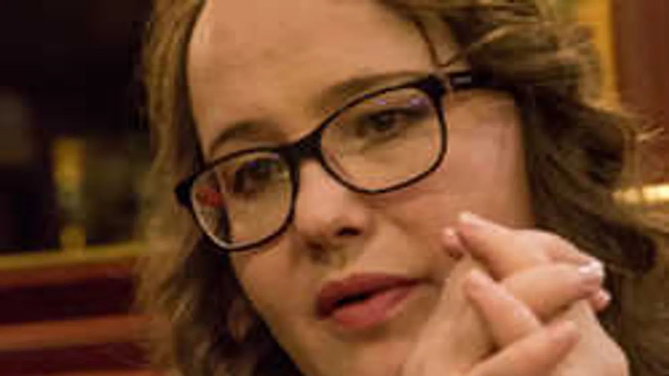 Mi történhetett? Párja nélkül tölti az estéit Balázs Andi