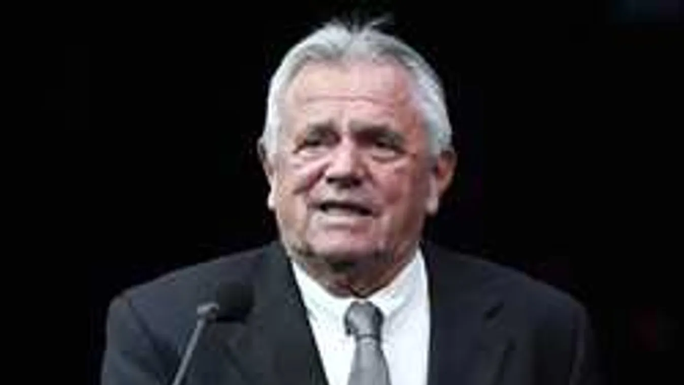 Rég vártunk erre a fotóra! Így karácsonyozott Mészöly Kálmán