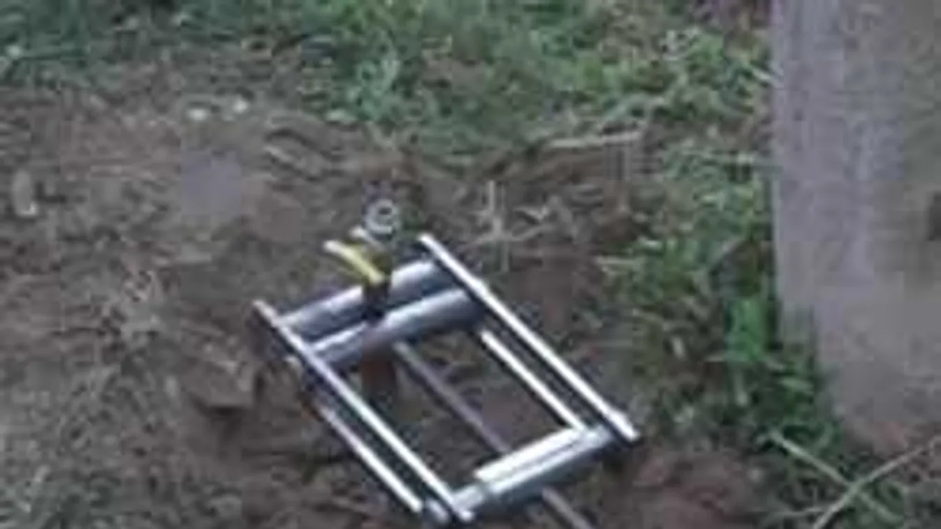 Nagy a riadalom, ki kellett kísérni az embereket az otthonukból