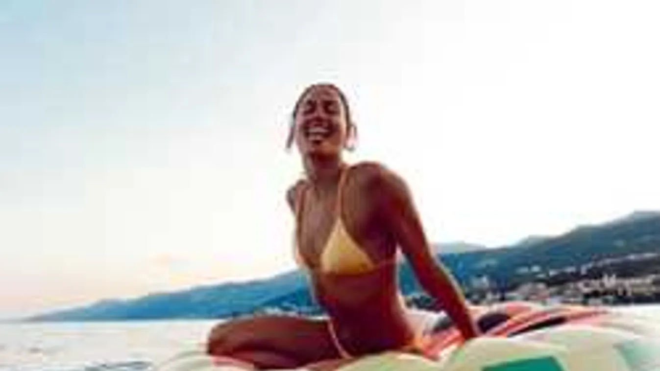 Szédítő fotót lőttek Jakabos Zsúról