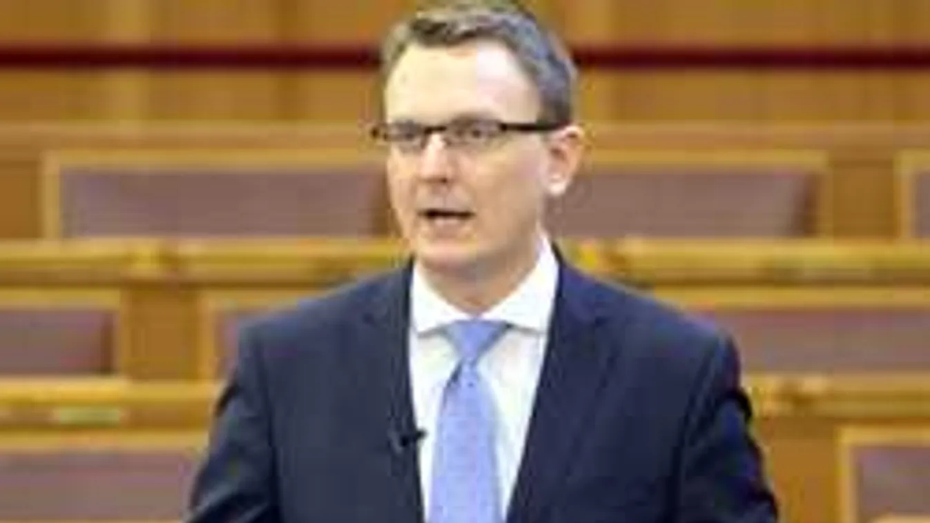 Többet keresnek a nők