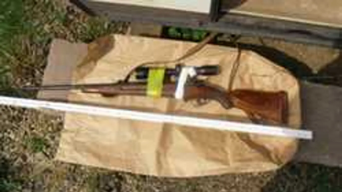 Nagy erőkkel csapott le a rendőrség, lerohanták a csécsei férfi otthonát