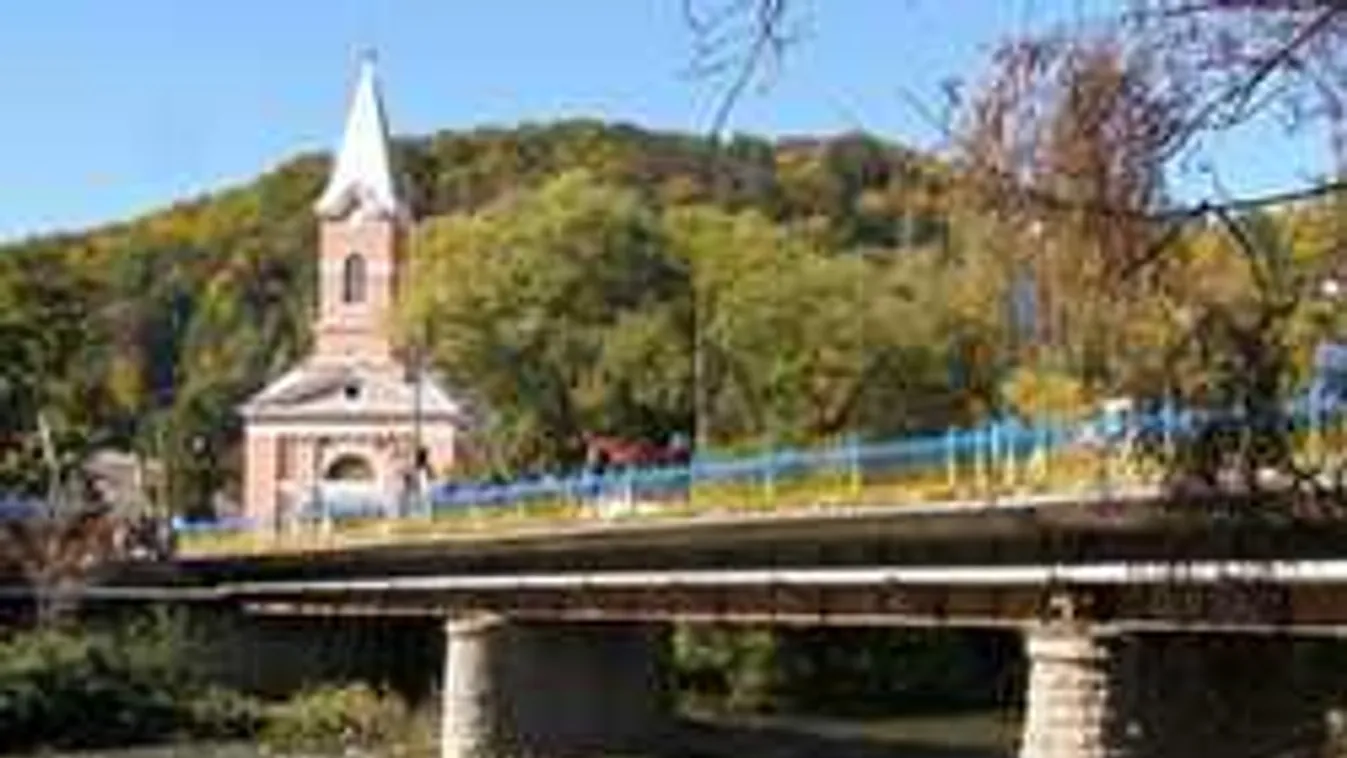 Sokkoló látvány: A Tiszába vetette magát a hídról egy férfi