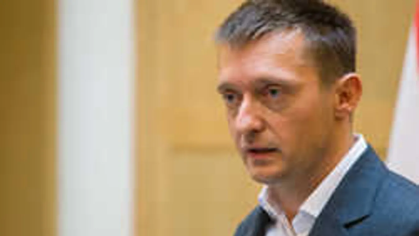 Rogán Antal: Soros György le akarja járatni Magyarországot