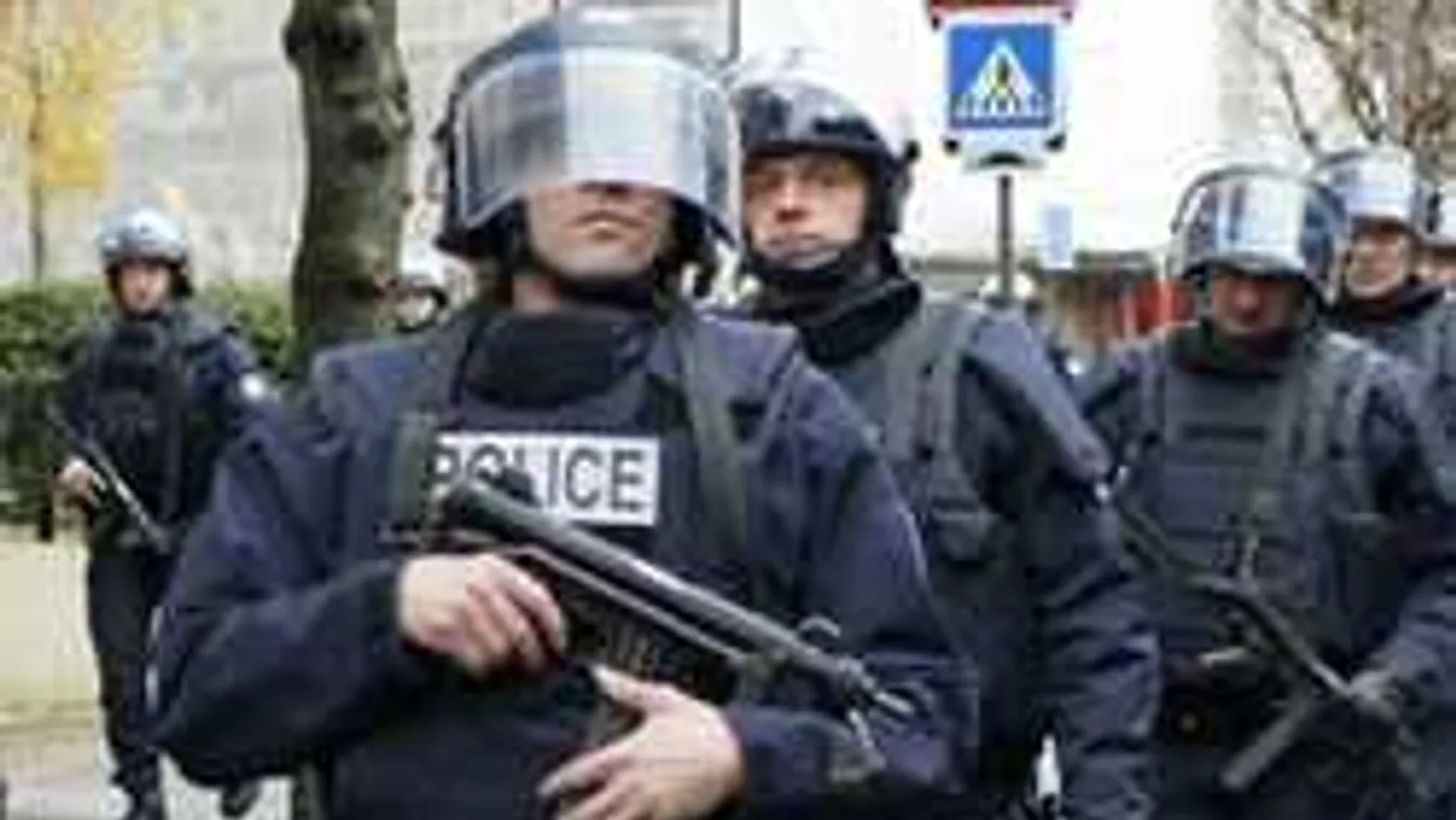 Embercsempészeket buktattak le, durva, mire készültek