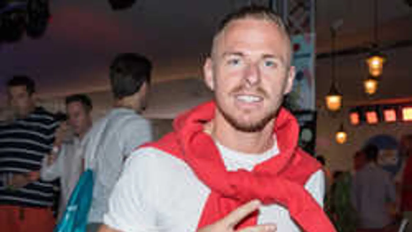 Titkos kapcsolat Dzsudzsák és a cseresznyefenekű magyar modell között?