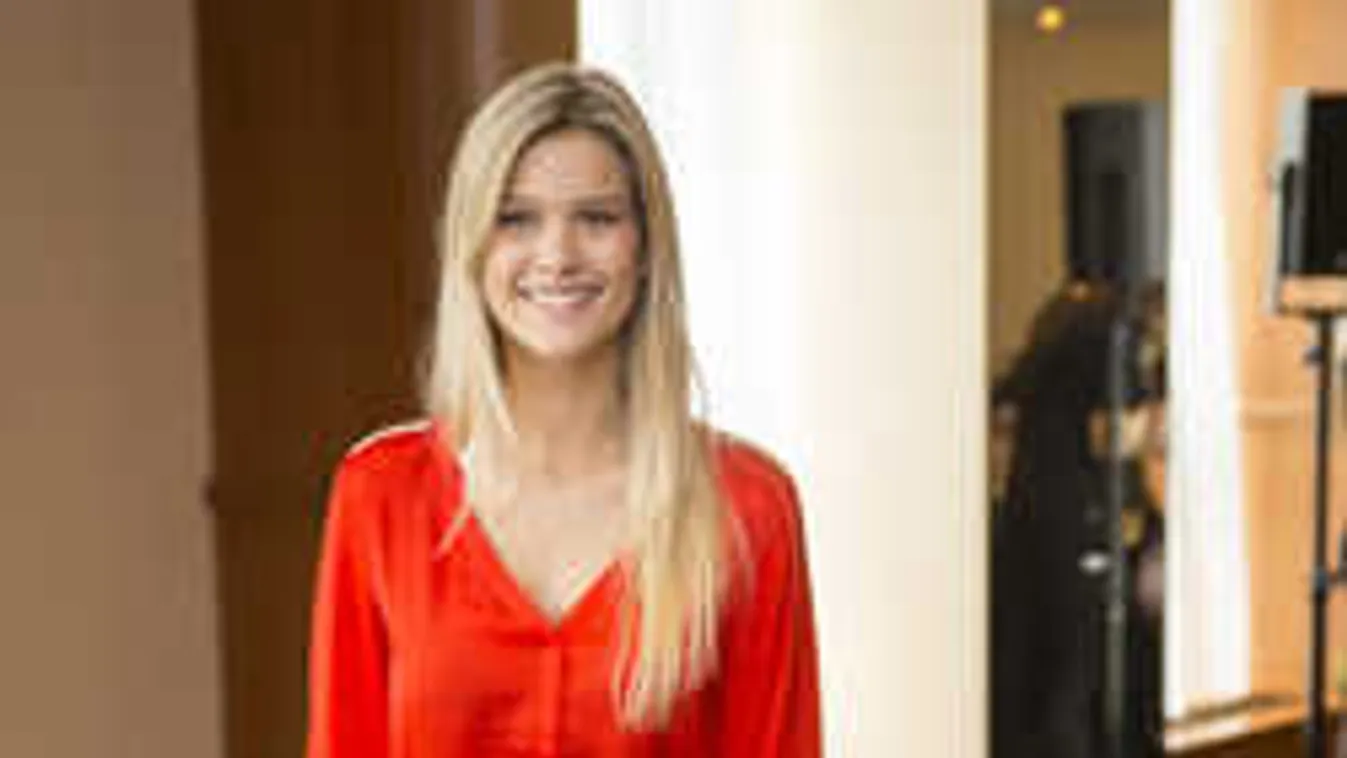 Irigy kommentelők akasztották ki Weisz Fanni férjét