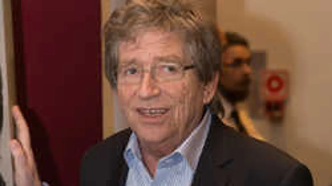 Változás Kern András állapotában, újra színpadra állt a színész