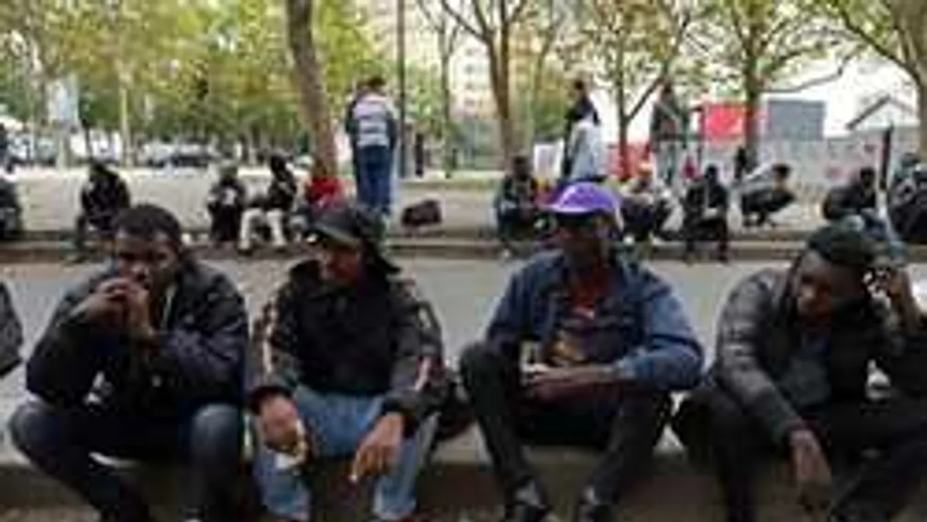 A fiatal francia munkanélküliek 40 százaléka migráns