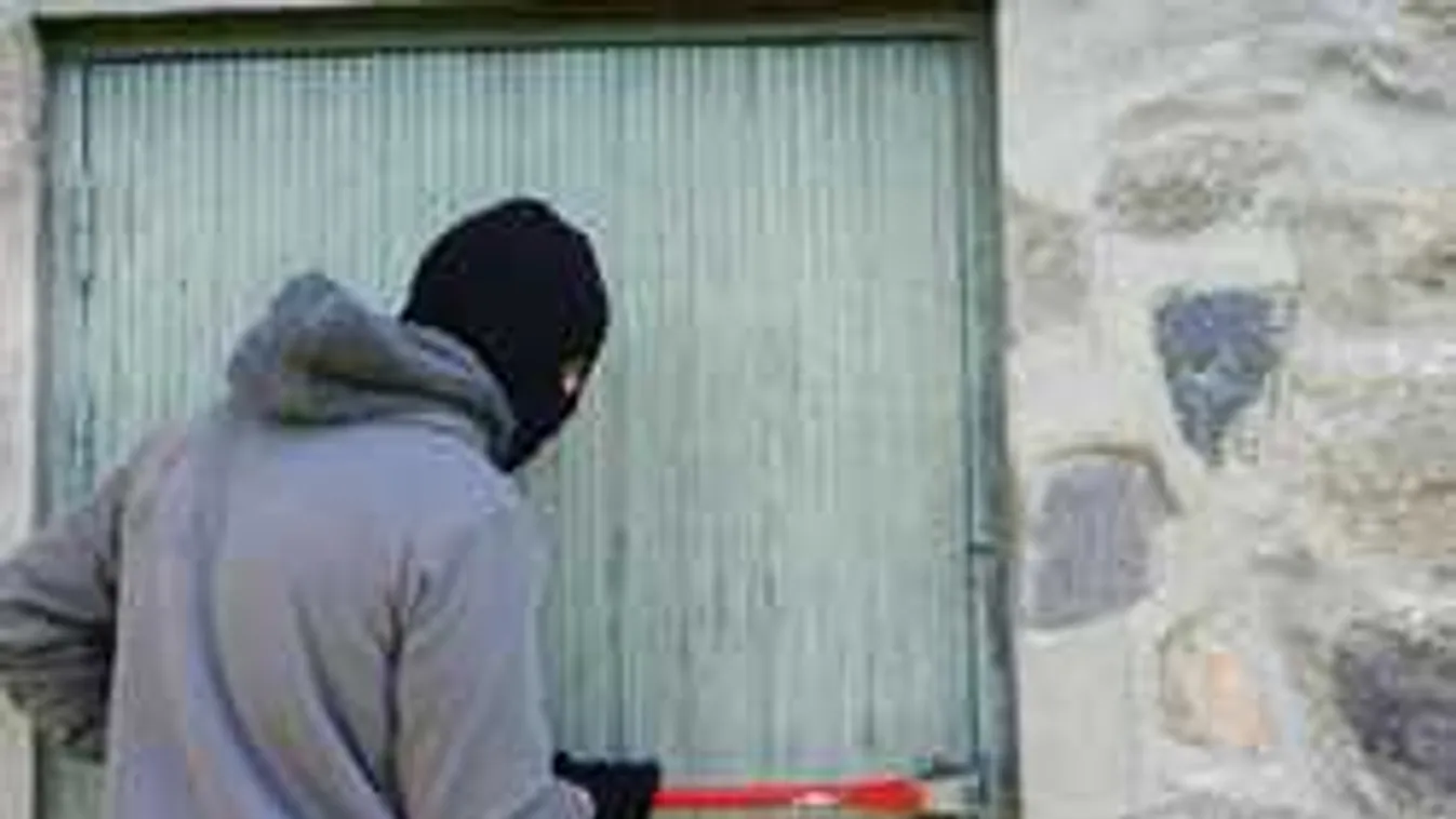 Így törik fel újabban a kiszemelt lakásokat Budapesten a bűnözők