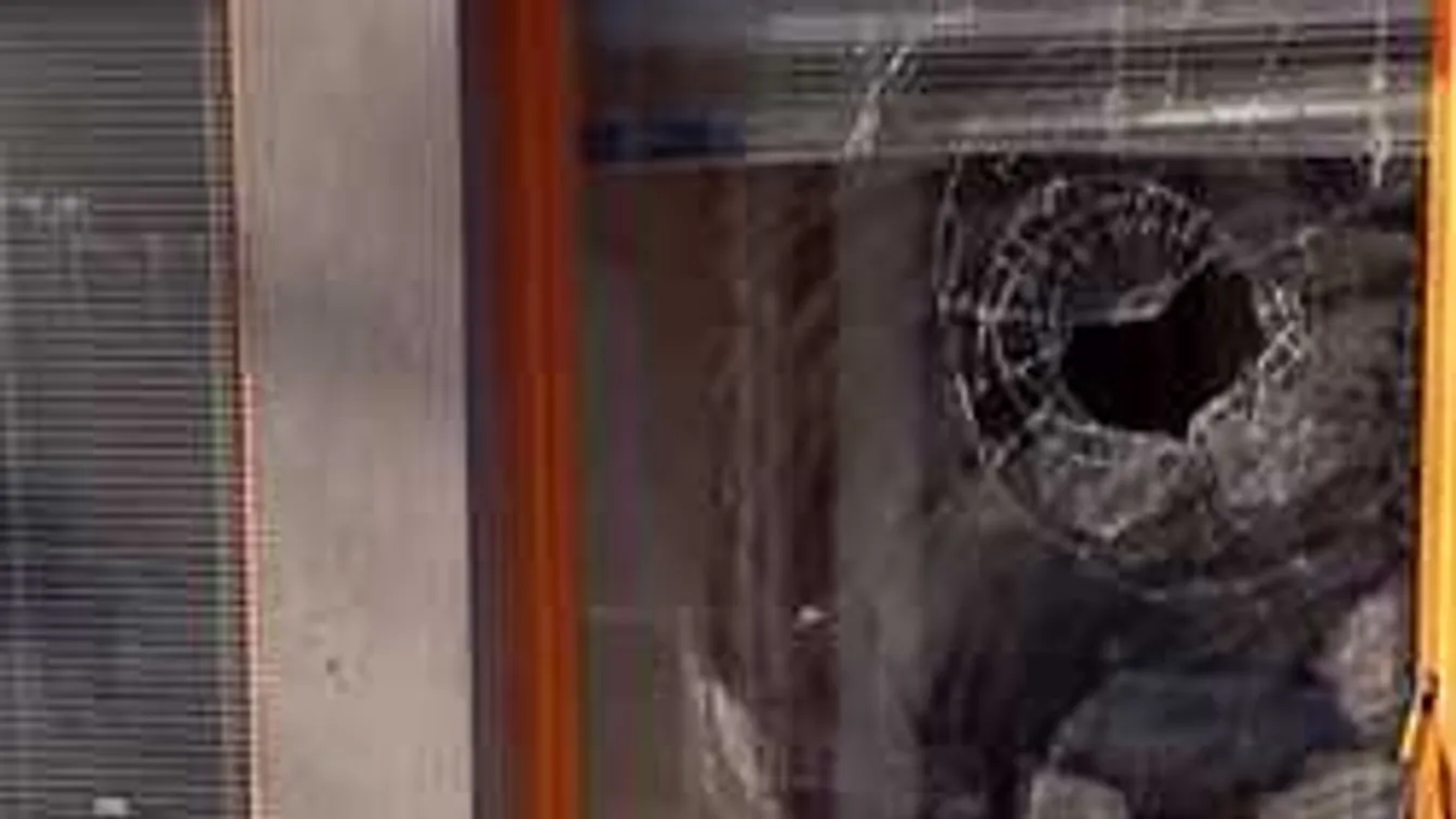 Újabb Fidesz irodát rongáltak meg Budapesten